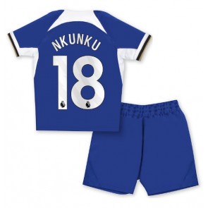 Maillot de foot Chelsea Christopher Nkunku #18 Domicile enfant 2023-24 Manches Courte (+ pantalon court)